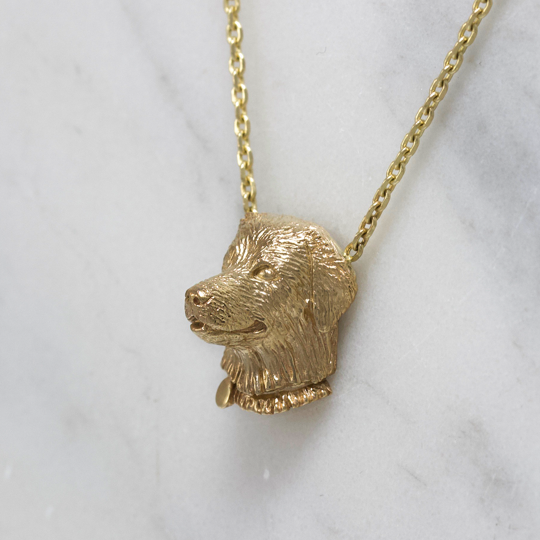 Golden retriever pendant online